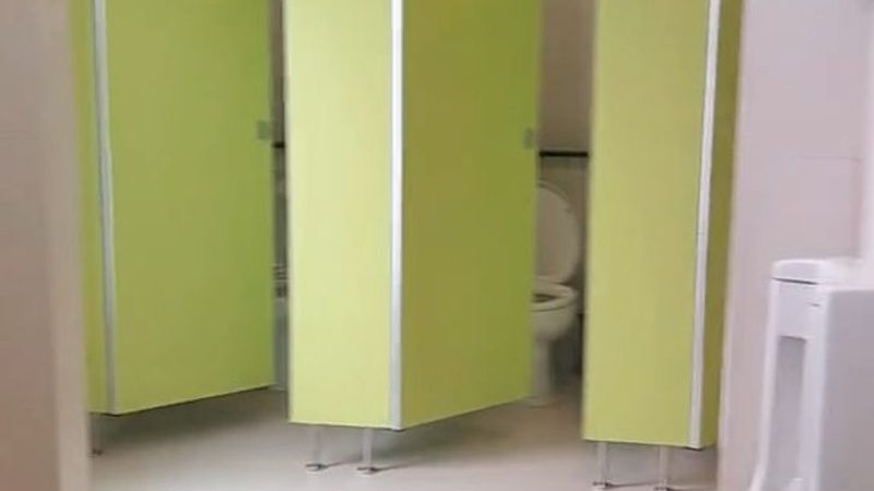 家庭光伏发电系统，如何选择适合自己的厂家直销方案**